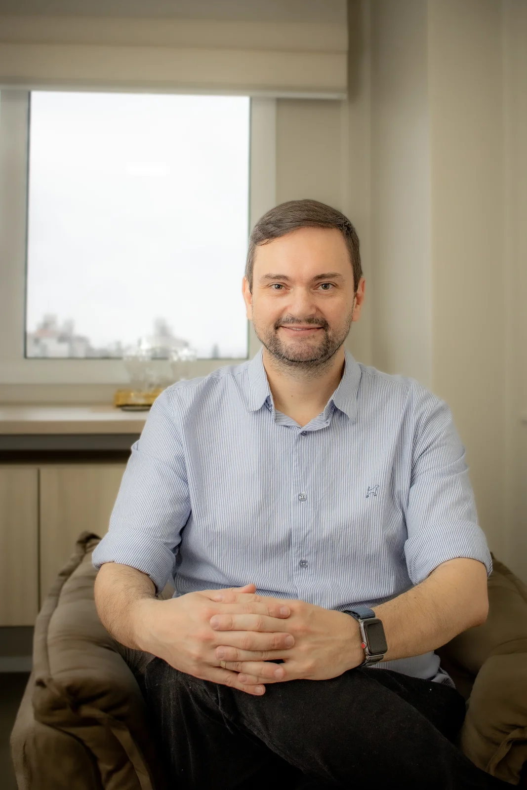 Cleber Braff na poltrona executiva de consultoria